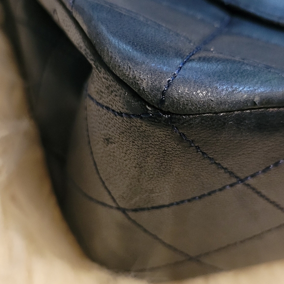 Chanel Quilted Lambskin Dark Blue Classic Double Flap Medium Bag Gold Hardware - Picture 5 of 16